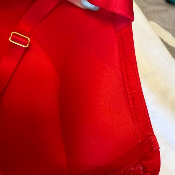 Victoria's Secret Red Lace Lingerie - Picture 5 of 9